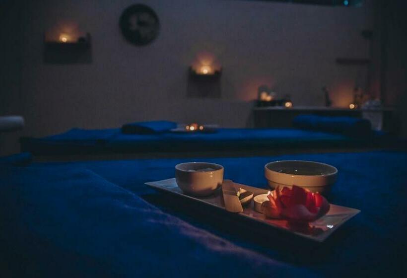 ホテル Athina Palace Resort & Spa