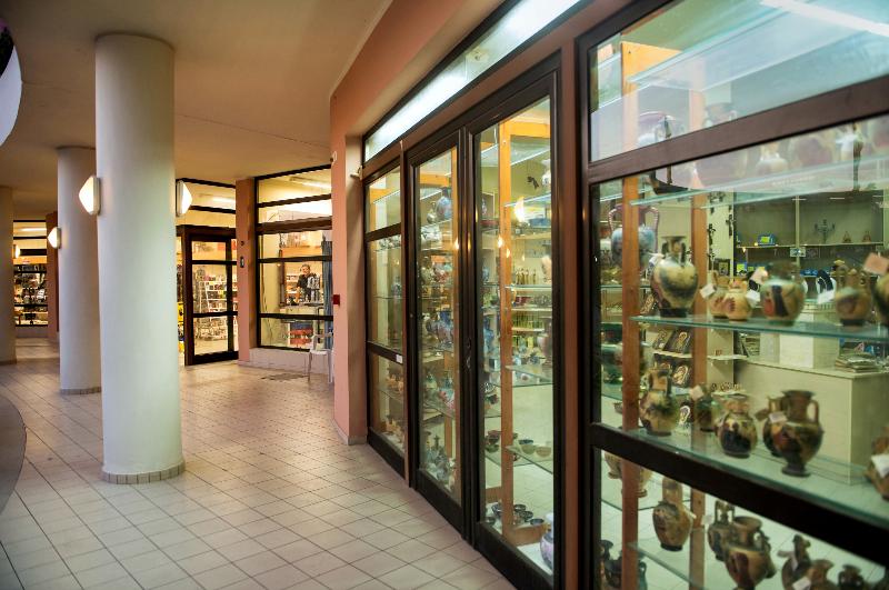 ホテル Athina Palace Resort & Spa