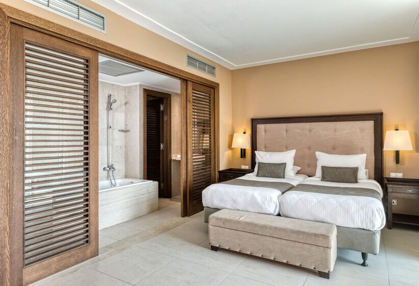 هتل Atlantica Belvedere Resort  Adults Only