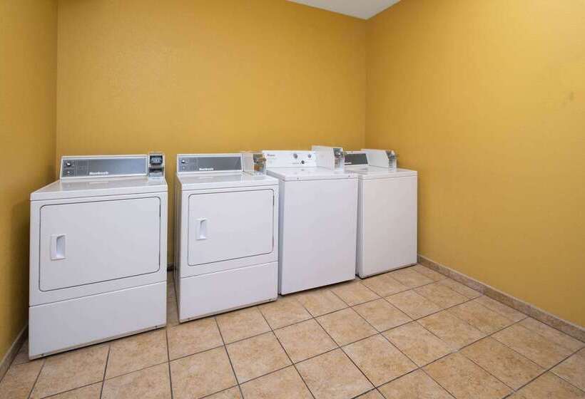 Отель Baymont By Wyndham Las Vegas South Strip