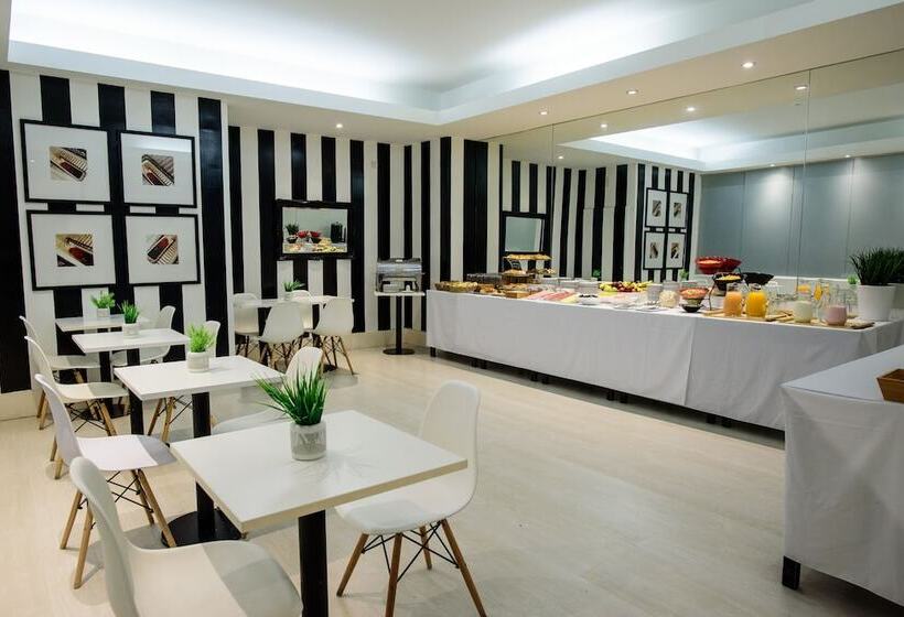 هتل Believe Madero