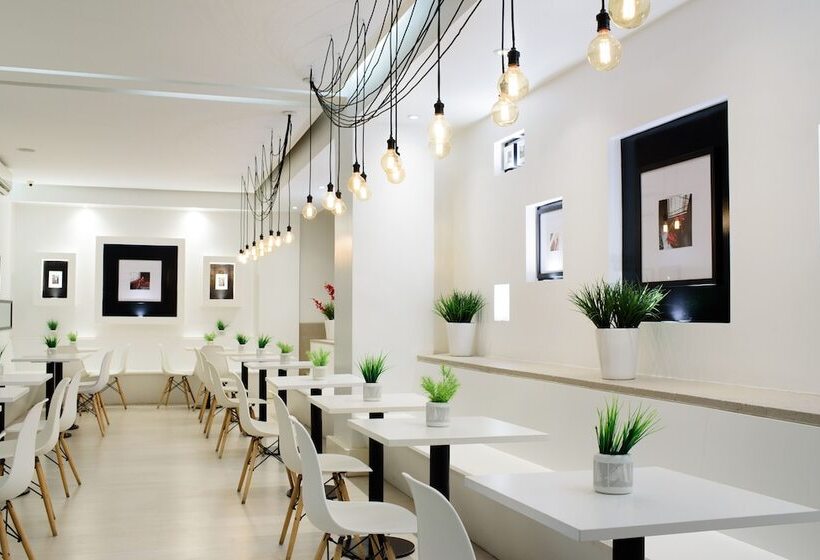 هتل Believe Madero