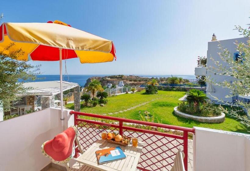 Отель Bella Vista Stegna