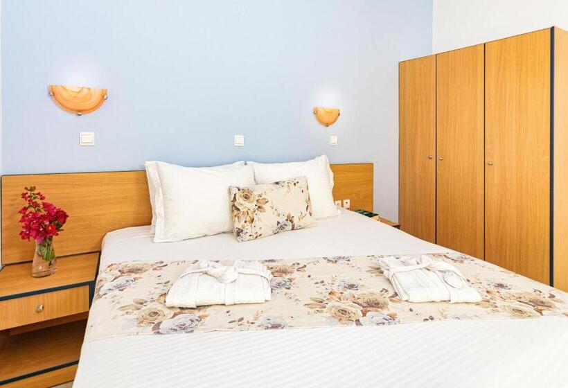 Отель Bella Vista Stegna