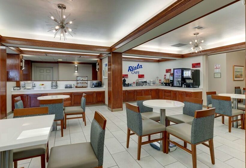 فندق Best Western Plus Riata