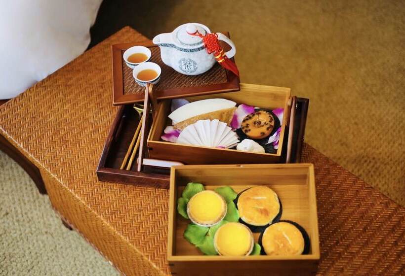 هتل Butterfly On Wellington, Central