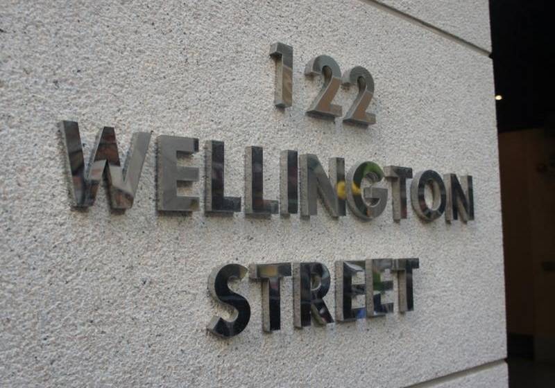 هتل Butterfly On Wellington, Central