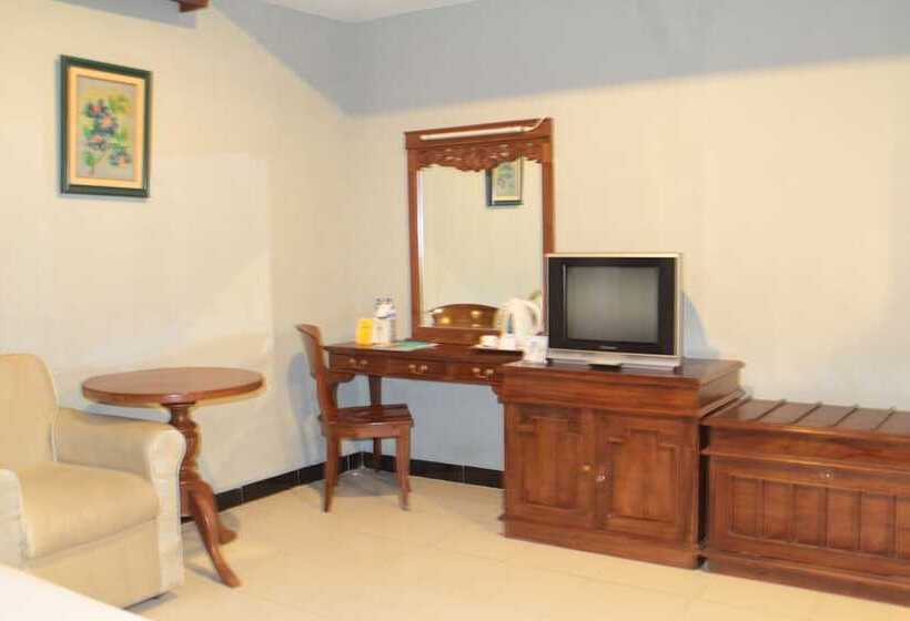 בית מלון כפרי Cakra Kusuma