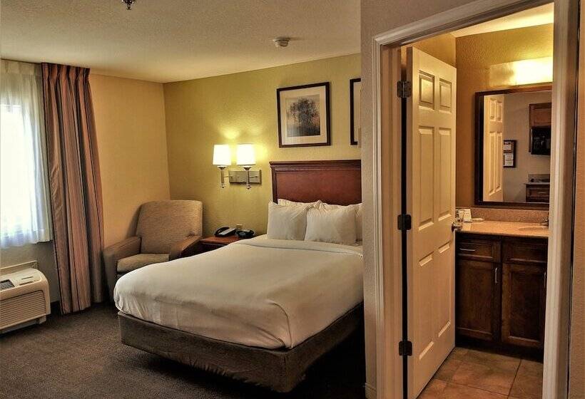 호텔 Candlewood Suites Macon By Ihg