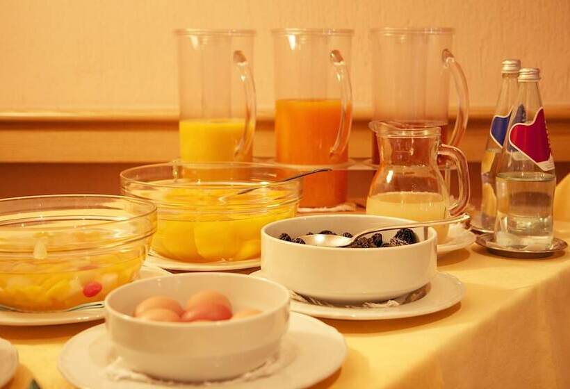 בית מלון כפרי Centrale