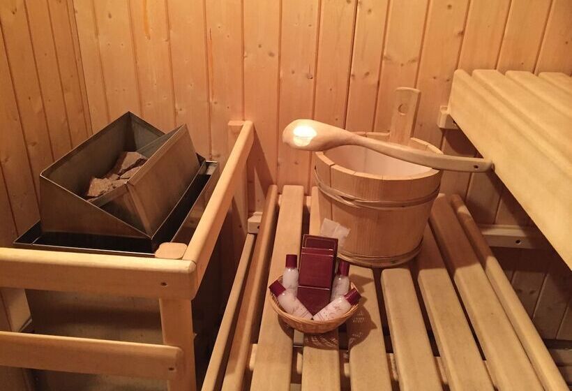 בית מלון כפרי Centrale