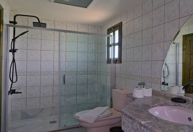 Club Mel Holiday Resort