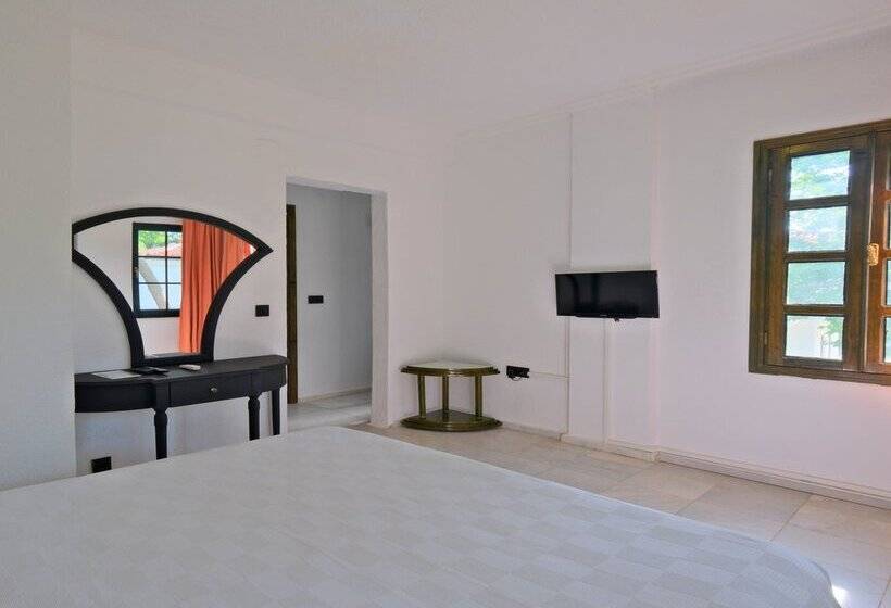 Club Mel Holiday Resort