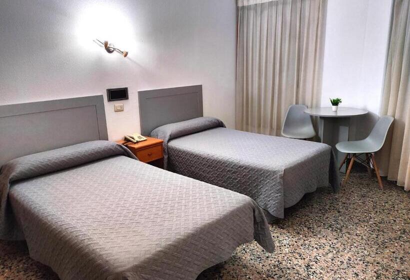 Отель Cogullada