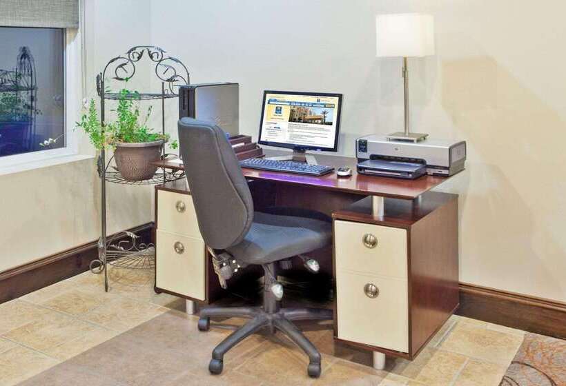 فندق Comfort Inn