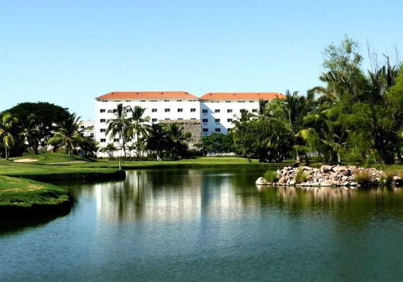 בית מלון כפרי Comfort Inn Puerto Vallarta Golfside & Marina