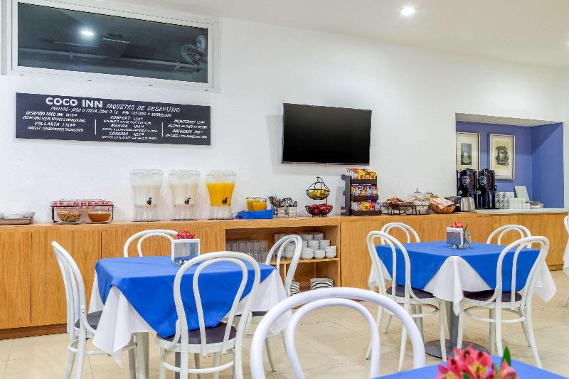 בית מלון כפרי Comfort Inn Puerto Vallarta Golfside & Marina