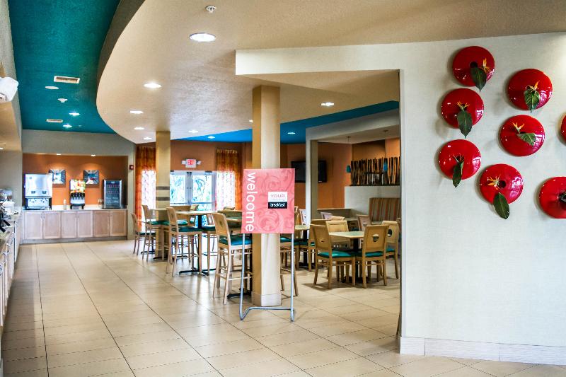 בית מלון כפרי Hampton Inn By Hilton Tampa Fairgrounds Casino