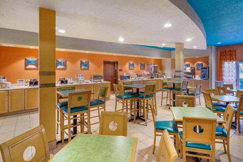 فندق Hampton Inn By Hilton Tampa Fairgrounds Casino