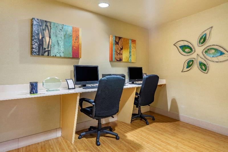 فندق Hampton Inn By Hilton Tampa Fairgrounds Casino