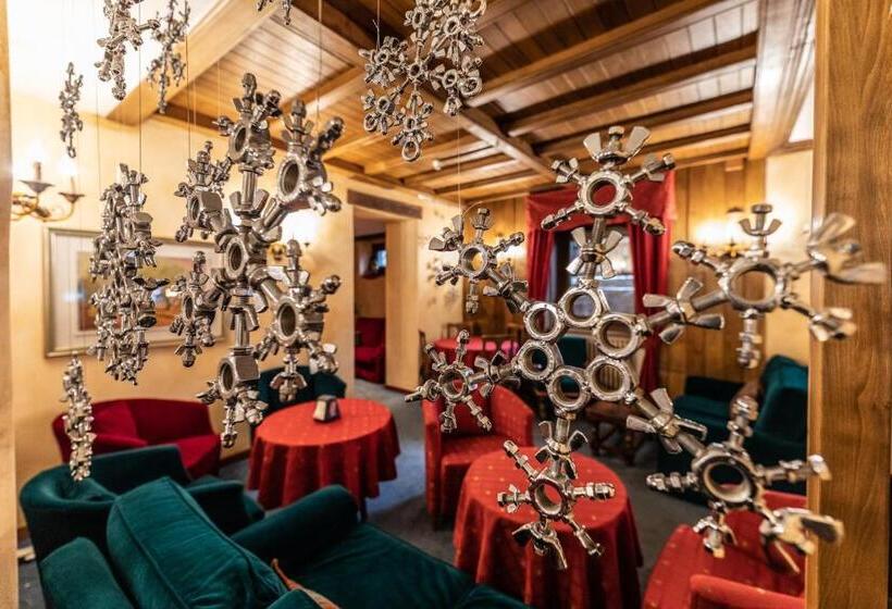 ホテル Courmayeur