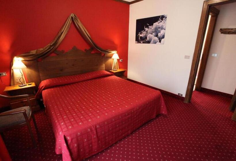 ホテル Courmayeur