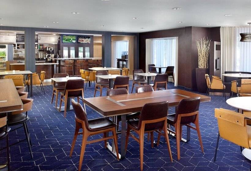 هتل Courtyard By Marriott Myrtle Beach Broadway