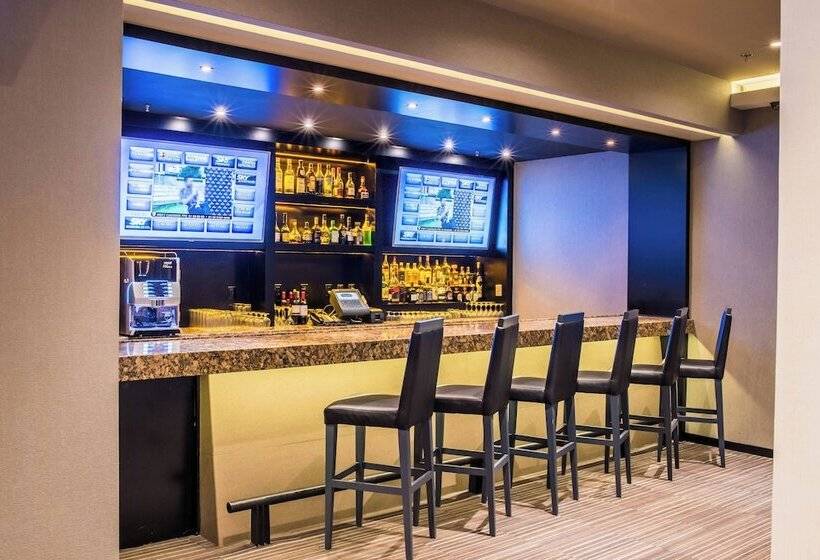 هتل Courtyard By Marriott San Luis Potosi