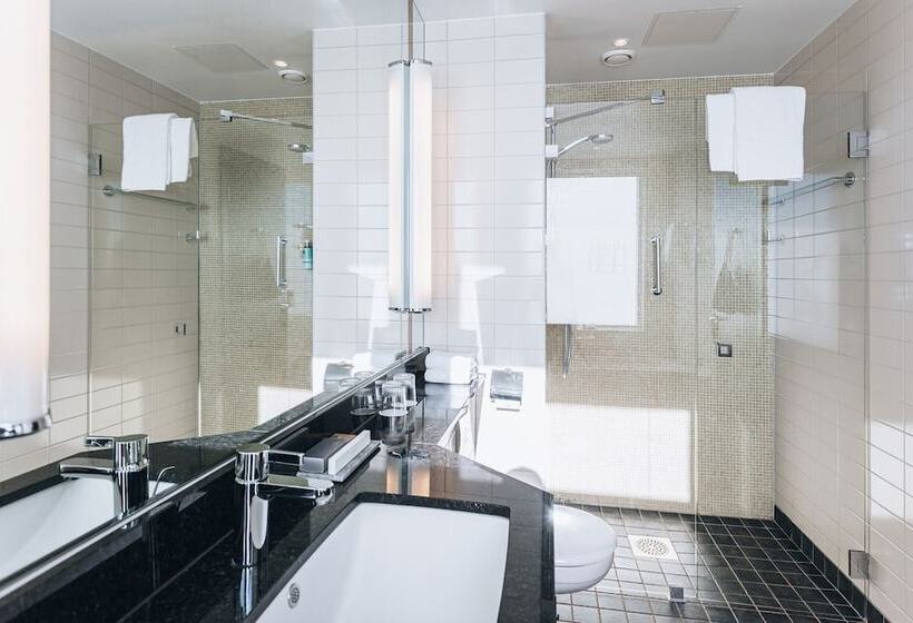 فندق Courtyard By Marriott Stockholm Kungsholmen