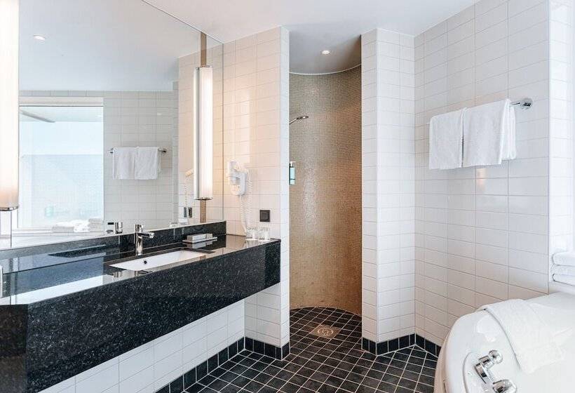 هتل Courtyard By Marriott Stockholm Kungsholmen