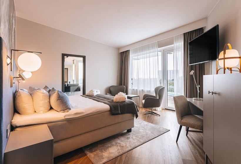 فندق Courtyard By Marriott Stockholm Kungsholmen