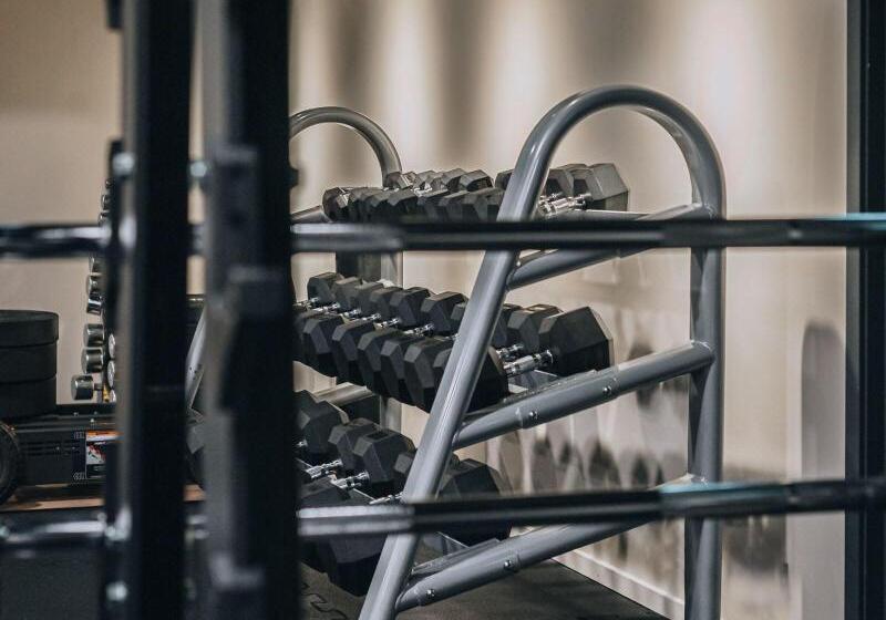 فندق Courtyard By Marriott Stockholm Kungsholmen