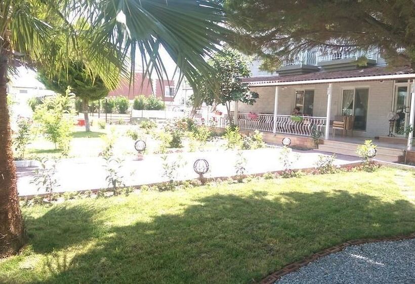 ホテル Didyma House