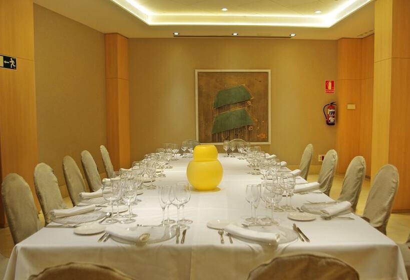 Doubletree By Hilton Hotel Girona