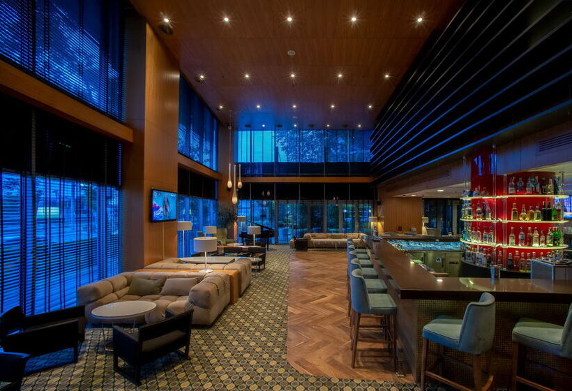 Hotel Doubletree By Hilton Istanbulmoda