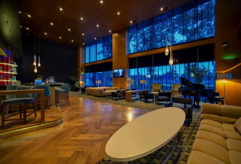 Hotel Doubletree By Hilton Istanbulmoda