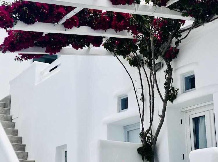 בית מלון כפרי Flaskos Suites And More