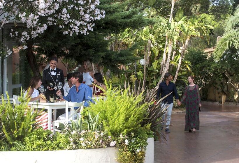 בית מלון כפרי Forte Village Resort   Le Dune