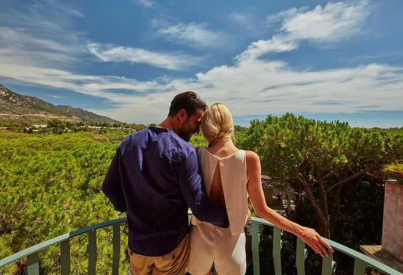 فندق Forte Village Resort  Il Castello