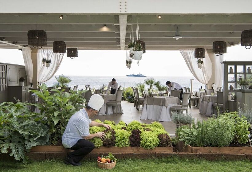 فندق Forte Village Resort  Il Castello