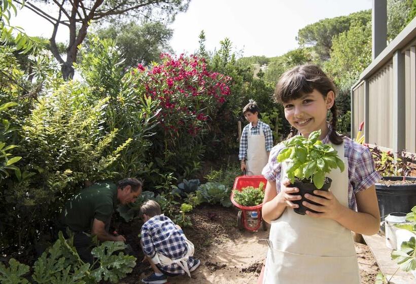 فندق Forte Village Resort  Il Castello