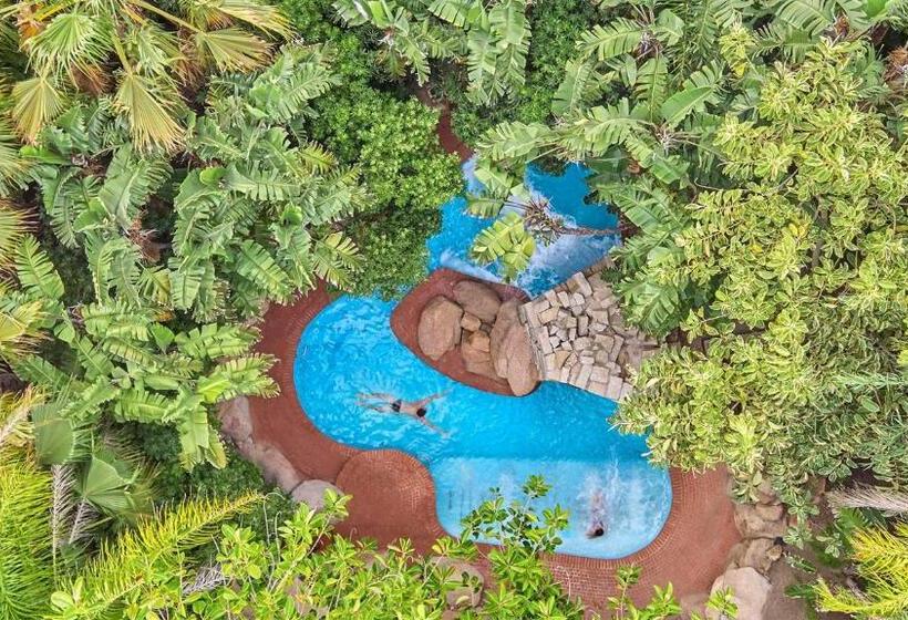 فندق Forte Village Resort  Villa Del Parco & Spa