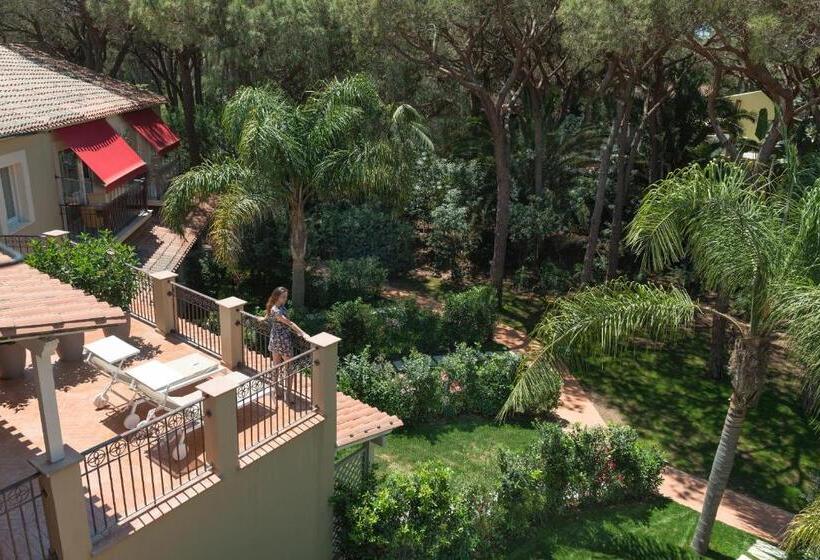 فندق Forte Village Resort  Villa Del Parco & Spa