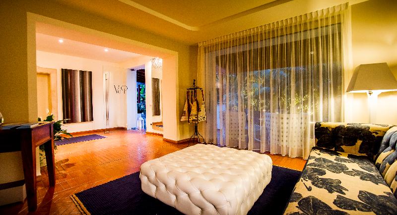 فندق Forte Village Resort  Villa Del Parco & Spa