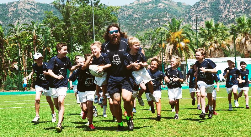 فندق Forte Village Resort  Villa Del Parco & Spa