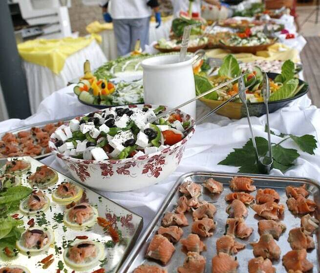 בית מלון כפרי Glaros Beach