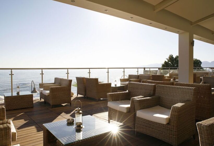 בית מלון כפרי Glaros Beach