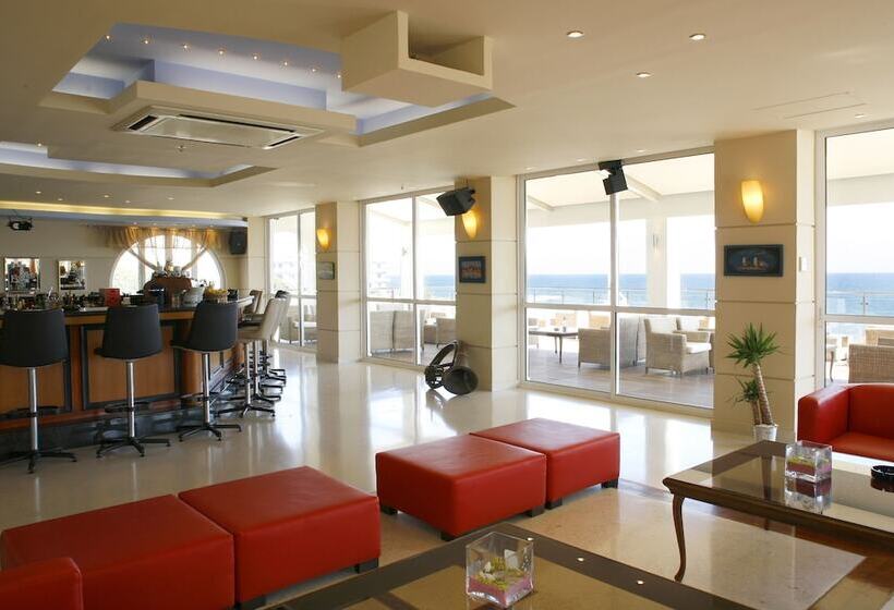 בית מלון כפרי Glaros Beach