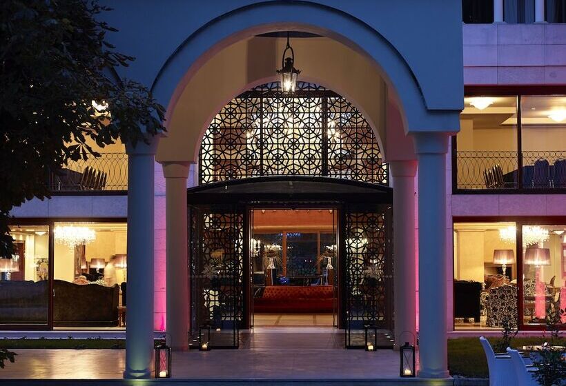 هتل Grand Serai Congress And Spa