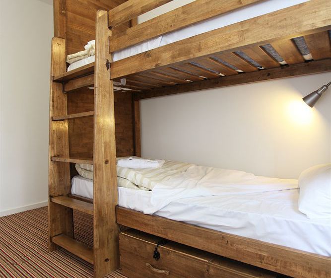 Отель Palmers Lodge Hillspring At Willesden Green